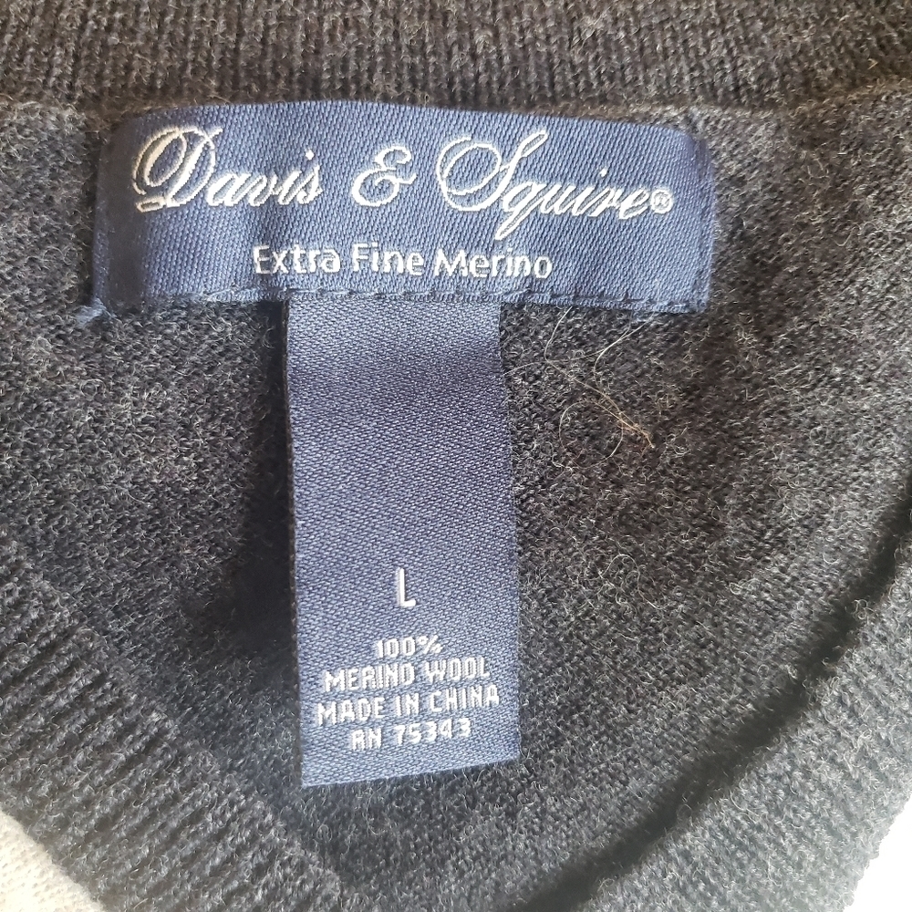 Davis & Squire Mens Extra Fine Merino Wool V-Neck  Argyle print Sweater Size L - Picture 4 of 4